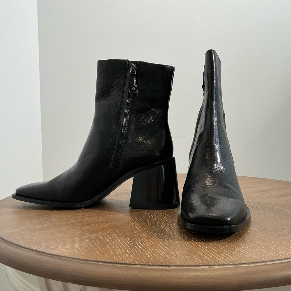 Sam Edelman Women's Winnie Fashion Boot - Picture 7 of 7